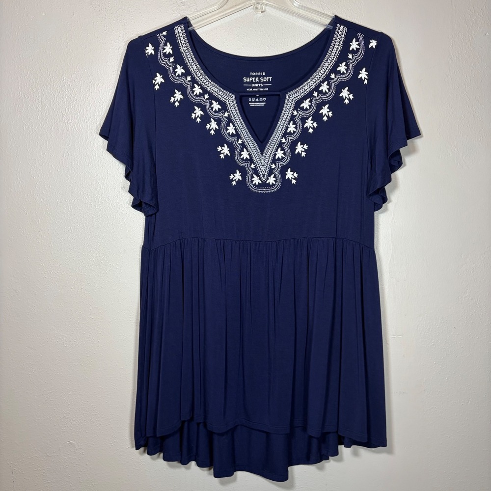 Torrid Super Soft Knits Navy Blue Babydoll Tunic Top Screen Print Floral Size 1
